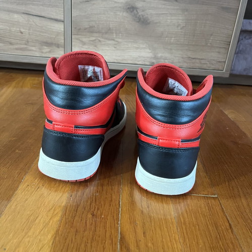 Nike Air Jordan 1 Mid sneakers used, black and red, size 40.5
