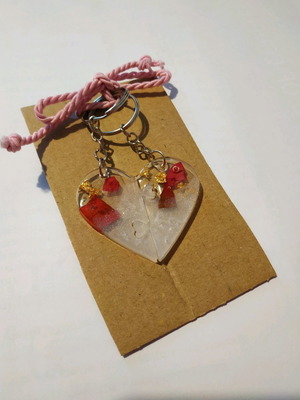 Heart keychain handmade from resin with gold leaves and rose petals made to order