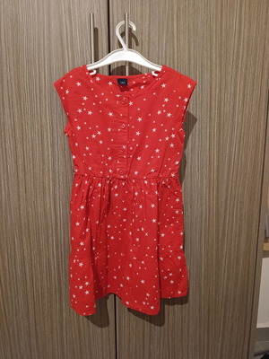 GapKids κοντομάνικο φόρεμα για κορίτσι σε κόκκινο με λευκά αστεράκια, 6-7 ετών