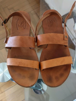 Traveller's leather sandals used, size 37