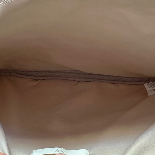 H&M laptop case teddy beige like new