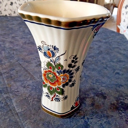 Delft Vase 1960