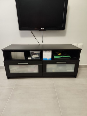 TV stand like new