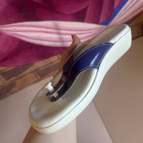 Naturelle Anatomical Flip Flop Sandals Size 41 Like New White Mauve