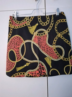 Monki fabric skirt new, size M, colorful