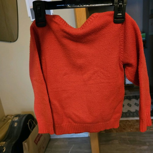 Prenatal Christmas sweater used, red, for 2-3 years old