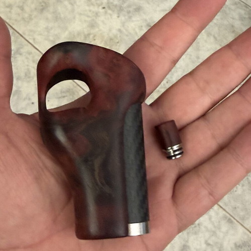 U Mods Rosewood DNA 60 Custom Small Screen with Carbon Tube like new