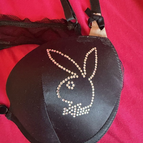 Bra 75B used, satin texture with bunny design, front clasp