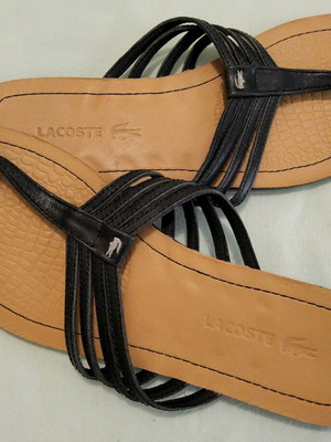Σαγιονάρες Lacoste γυναικείες καινούργιες, μέγεθος 37, μαύρες δερμάτινες