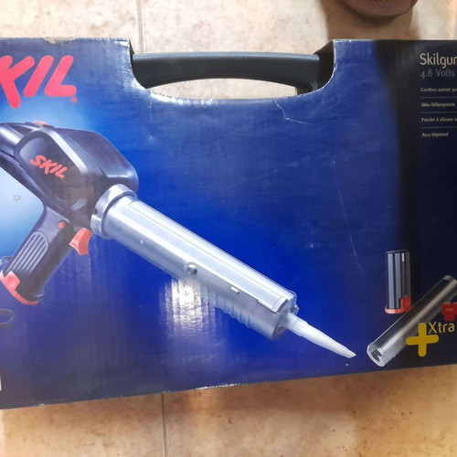 Skil Electric Silicone Gun 4.8V 2x1.2Ah New with Carrying Case