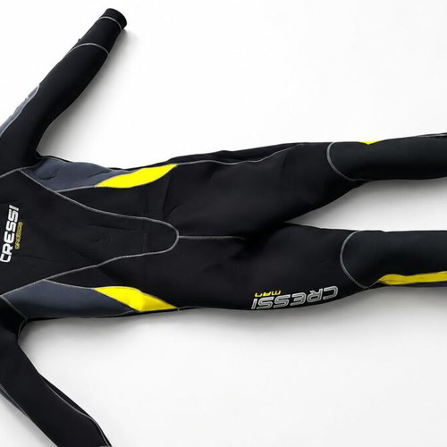 Complete Scuba Diving Equipment like new, branded set