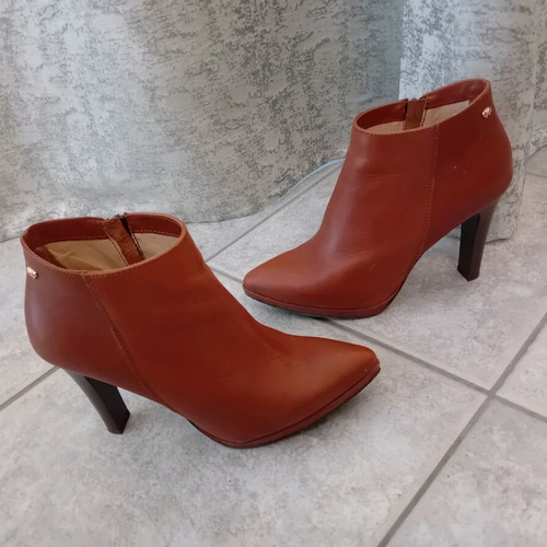 Women's brown leather ankle boots size 41 like new