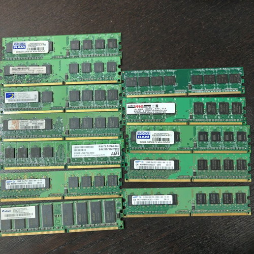 RAM DDR2 512MB used, multiple pieces for desktop