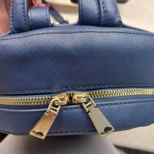 Carpisa backbag blue with adjustable straps