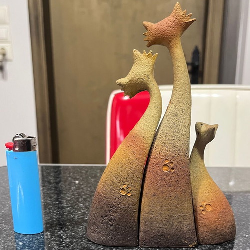 Ceramic cat family like new