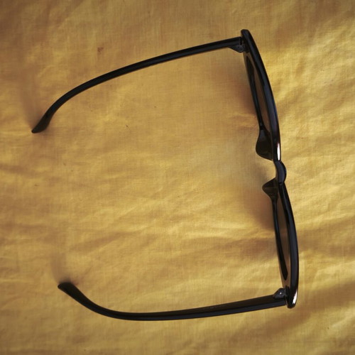 Sunglasses like new, black