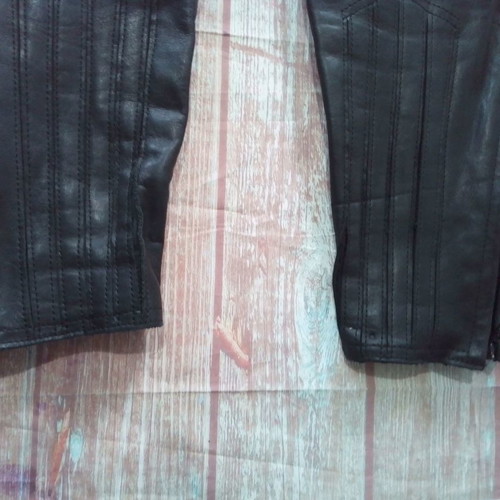 Vanucci leather motorcycle pants used No 48 with knee protectors