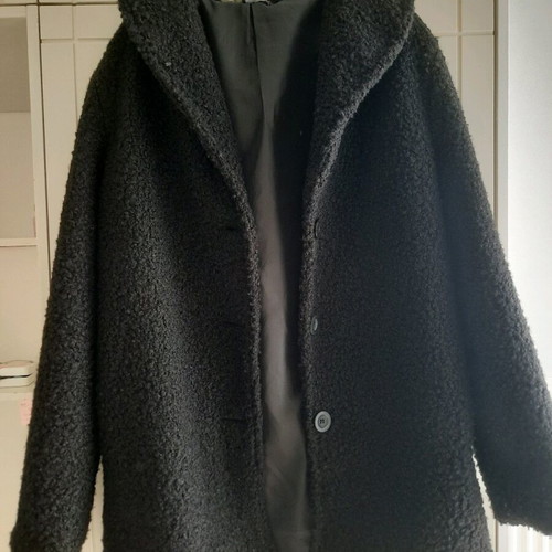 Black coat like new, size small with wide fit