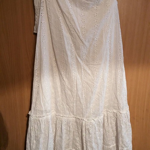 Toi&Moi broderie set white maxi skirt and top like new