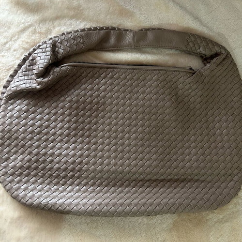 Shoulder bag made of eco leather new, beige