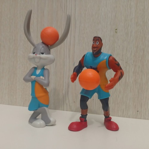 Looney Tunes Space Jam 2 Basketball Tune Squad figures McDonald's Happy Meal set