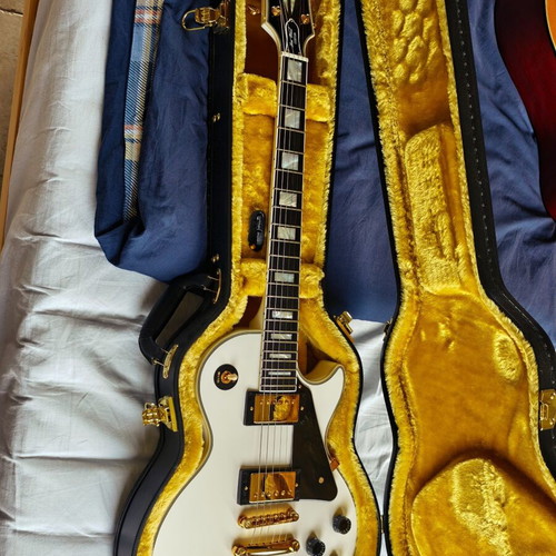 Epiphone Les Paul Custom Arctic White guitar set like new