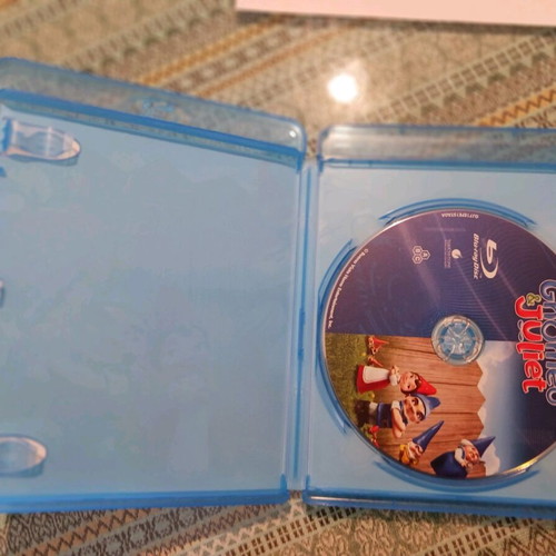 Blue Ray Gnomeo and Juliet new, dubbed