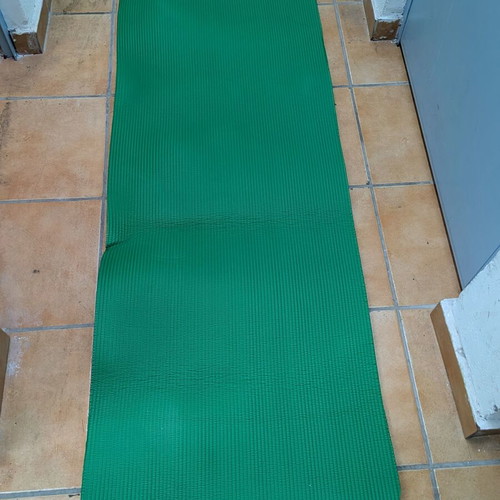 Exercise yoga mat green, like new
