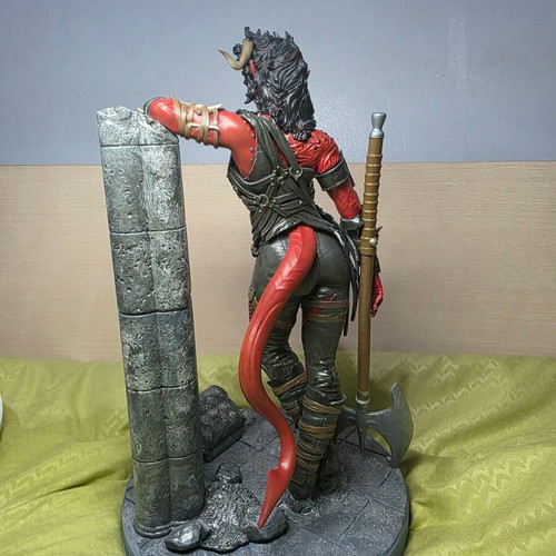 Άγαλμα Karlach ρητίνης 3D εκτυπωμένο από Baldur's Gate 3 καινούργιο
