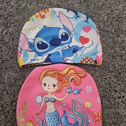 Swimming caps like new