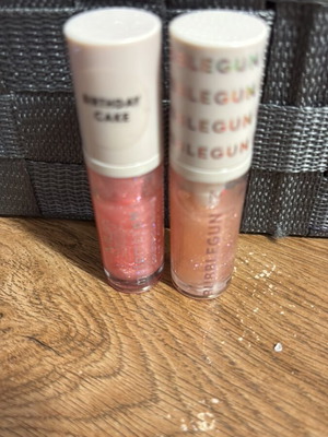Mua lip glosses μεταχειρισμένα, σετ δύο