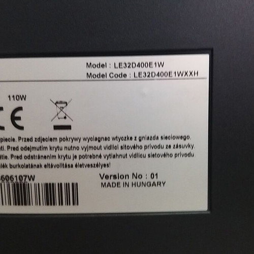 Samsung 32" LE32D400 TV used, excellent condition with remote