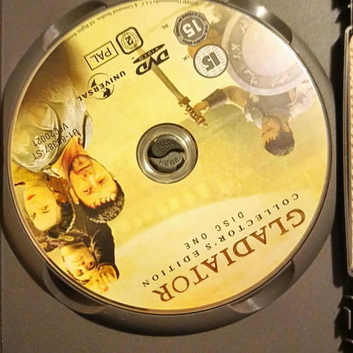 Gladiator DVD like new with subtitles