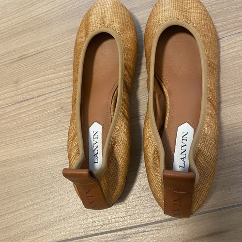 Lanvin leather ballerinas with raffia size 39 like new, gold