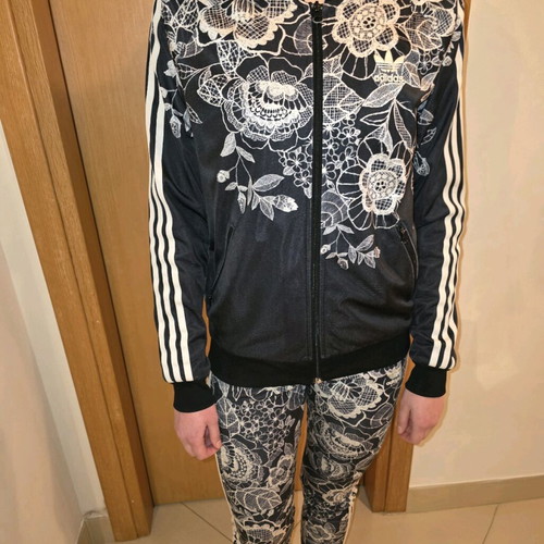 Adidas jacket and leggings like new, size S