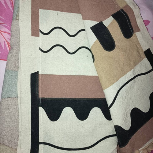 Curtains with grommets like new, two panels 1.40x2.60m each, medium shading