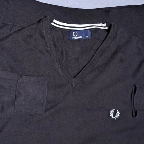 Fred Perry Medium brown sweater used merino wool and cotton