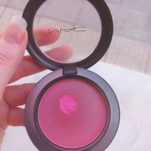 Mac blush, shade Fashion Frenzy, discontinued