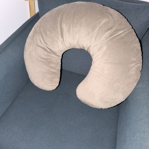 Jukki Nursing Pillow like new