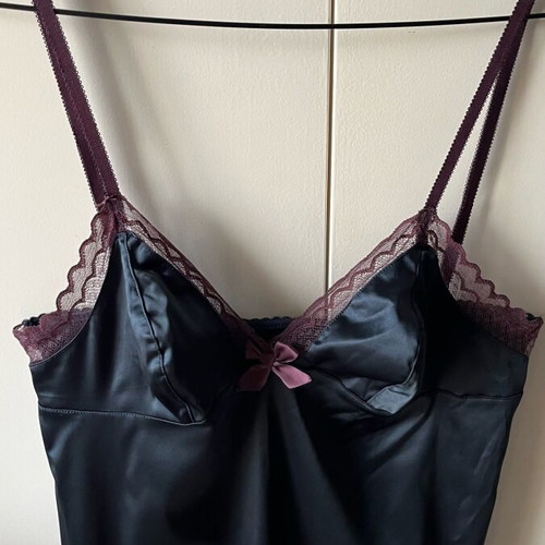 Huit lingerie nightdress No 40 dark blue-green like new