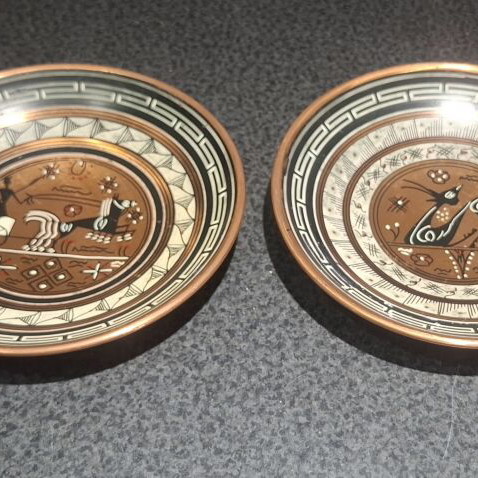 Vintage copper decorative wall plates set of 2, hand made in Greece