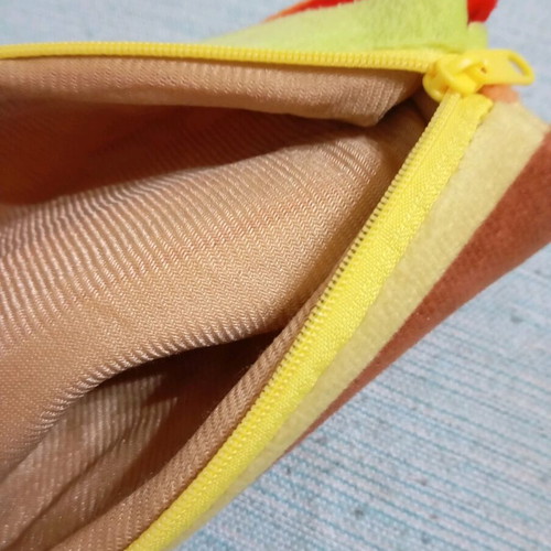 Miniso burger-shaped pencil case like new, soft material