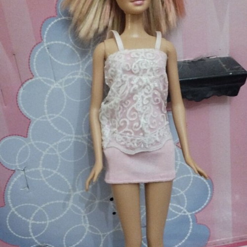 Barbie dolls, pack of 6