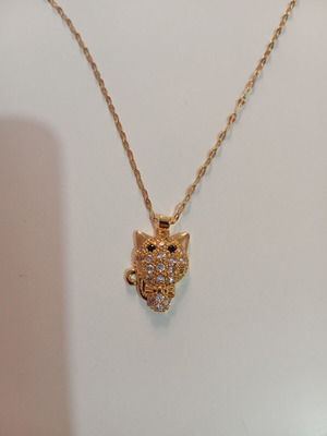 Kitty necklace like new