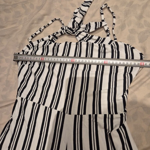Stradivarius jumpsuit like new, black and white, size L