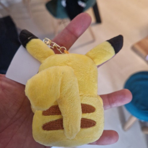 Pikachu keychain like new
