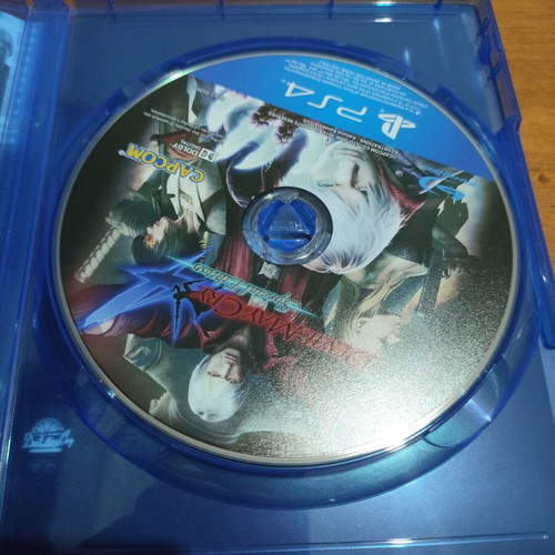 Devil May Cry 4 PS4 game like new, import
