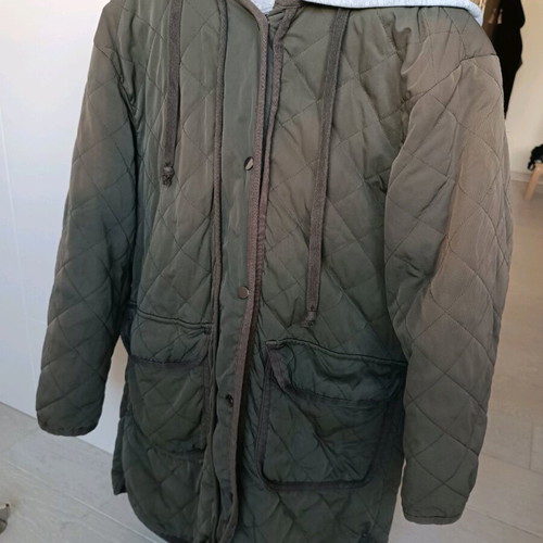 Zara quilted outerwear used, khaki mid-length coat with detachable hood