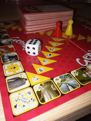 Board game like new, small and travel-friendly