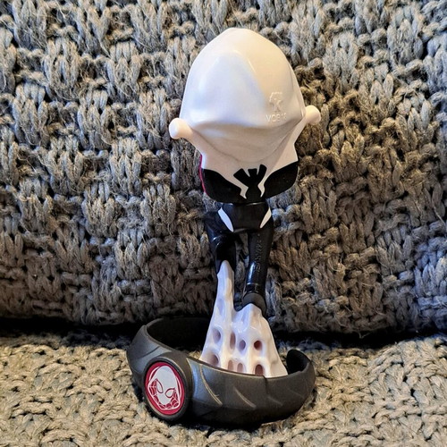 Ghost-Spider (Gwen Stacy) figure new from Marvel universe